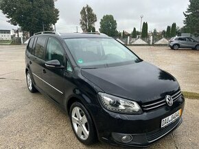 Volkswagen Touran 2.0 TDI highline r.v 2011 navi xenon