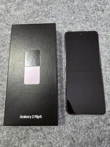 Galaxy Z flip 5 256GB lavender