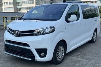 Prenajom 9 miestneho vozidla TOYOTA PROACE