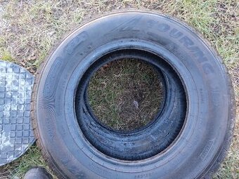 Predám 165/80 r13 - 1