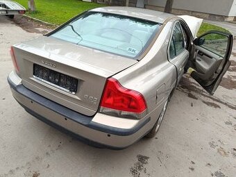 Rozpredám na diely Volvo S60 2.3 B5234T3