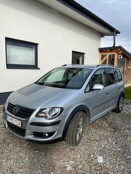 Volkswagen CROSS Touran 1.4 TSI