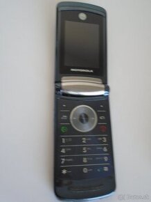 MOTOROLA Razr2 V8