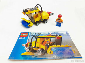 LEGO 7242 - Street Sweeper - 1