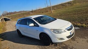 Opel astra j