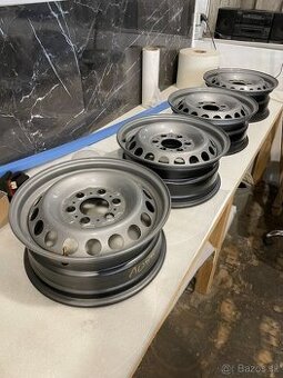 original plechy mercedes sprinter 6x130 r16