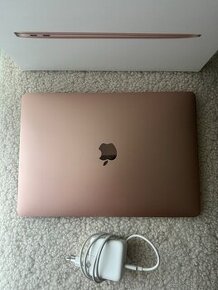 Apple Macbook Air 13” / 256GB / 8GB RAM