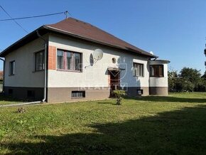 Na predaj rodinný dom Bánová na pozemku o výmere 400m2