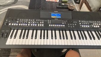 Yamaha psr sx600