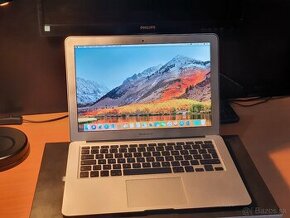 Apple MacBook Air Late 2010 - 1