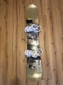 Snowboard 154 cm+viazanie BURTON - 1