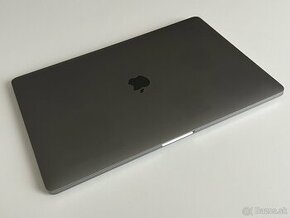 MacBook Pro 15,4-palcový (2018) 32GB / 512GB Silver