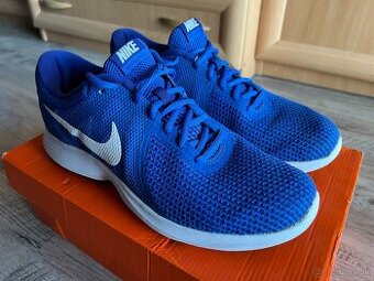 Nike Revolution 4 Royal Blue (modrá)