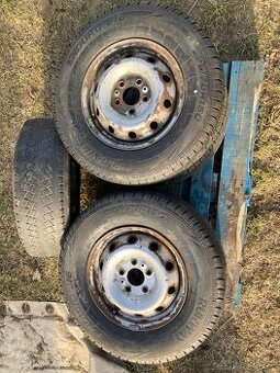 Letní pneumatiky 225/70 R15C s disky Iveco - 1