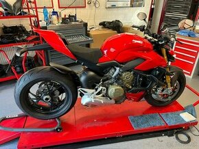 DUCATI Streetfighter V4S