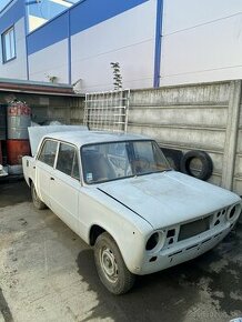 Lada 21011 - 1300