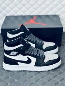 Nike Air Retro Jordan 1