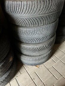 255/55R18 Michelin Pilot alpin