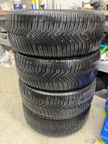 Michelin crossclimate 245/45 R18 celoročné - 1