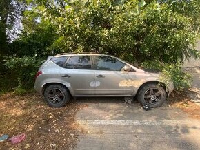 Nissan murano 3.5 benzín