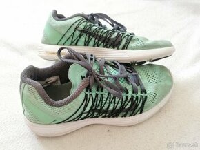 tenisky Nike 37,5