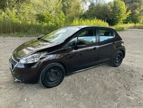 Peugeot 208 1.2 benzin