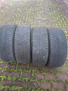 Predám zimné pneumatiky Firestone winterhawk4 225/45r18