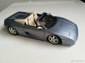 1:18 FERRARI 355 cabrio Hot wheels