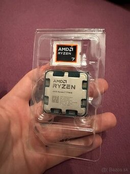 AMD Ryzen 7 7700X