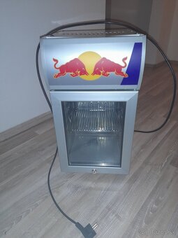 Chladnička Red Bull