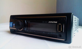 AUTORADIO ALPINE CDE-182R.