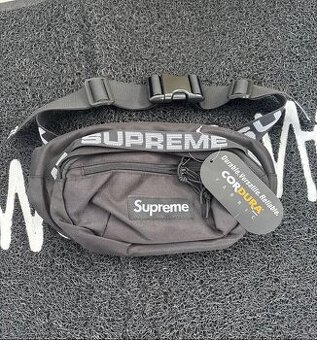 Supreme Shoulderbag