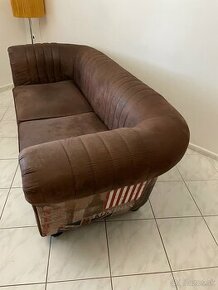 Gutmann chesterfield