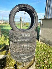 Predám zimné pneu Cotinental 215/50 R17