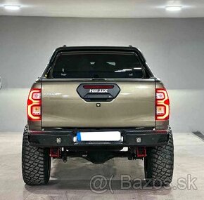 Pevnostný nárazník zadný Toyota Hilux