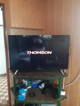 Smart tv thomson 82cm