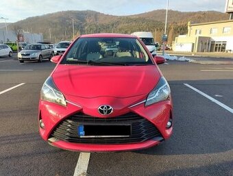 Yaris 1.5 VVT-iE Cervená