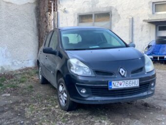 Predám Renault Clio 3. 1.3. Benzín rok vyrobí 2008