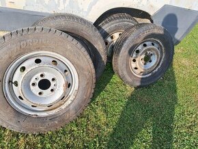 Predám disky s pneumatikami 205/70 R15C - 1