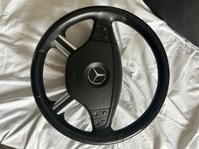 Multifunkčný volant Mercedes Benz