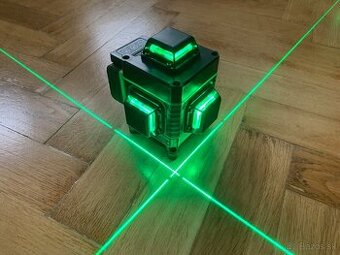 4D Křížový laser se stativem