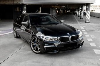 BMW M550i xDrive - 1