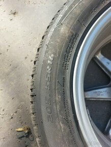 Laufenn 1 kus pneu 205/55 R16 94V - 1