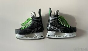 CCM Ribcor 86K veľ. 8.5 (44)