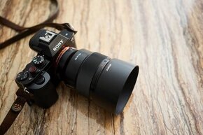 Sony FE 85mm f1.8