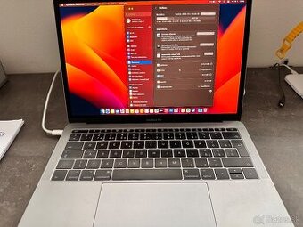 Predám Macbook Pro 2017