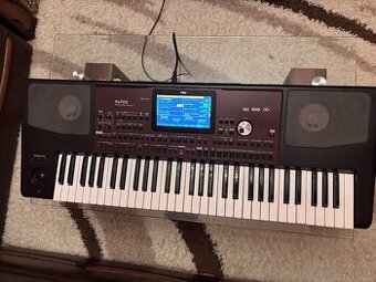 Korg pa 700