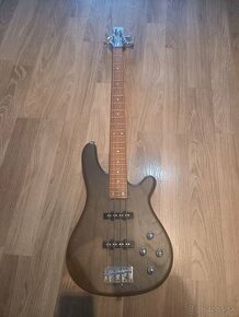 Bass gitara