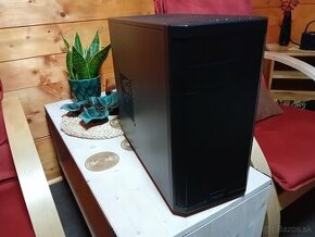 PCčko s i5 4th 4jadro takt do 3.60GHz a AMD  8GB