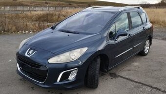 Peugeot 308 SW kombi "Panorama", 1.6 HDI 68 kW, 7-miestne.